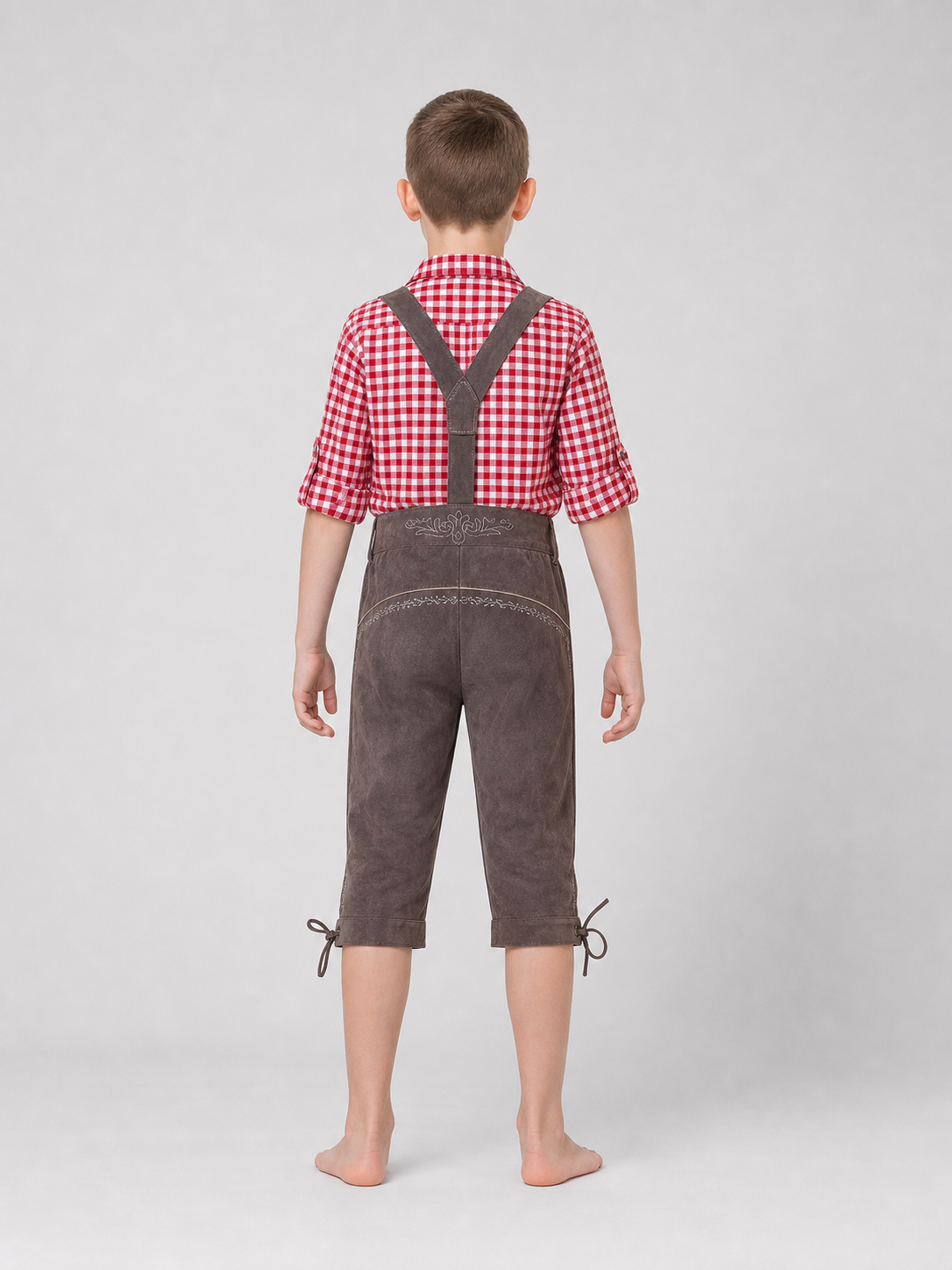 Alpine-style outfit: plaid shirt and pants