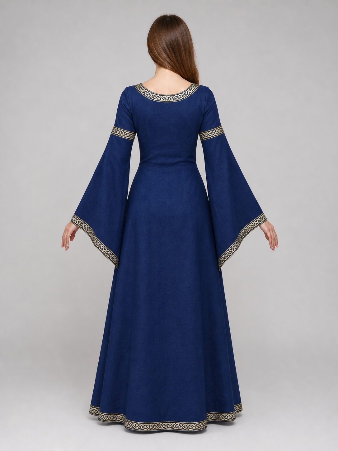 Long Medieval Dress with Belt and Pendant