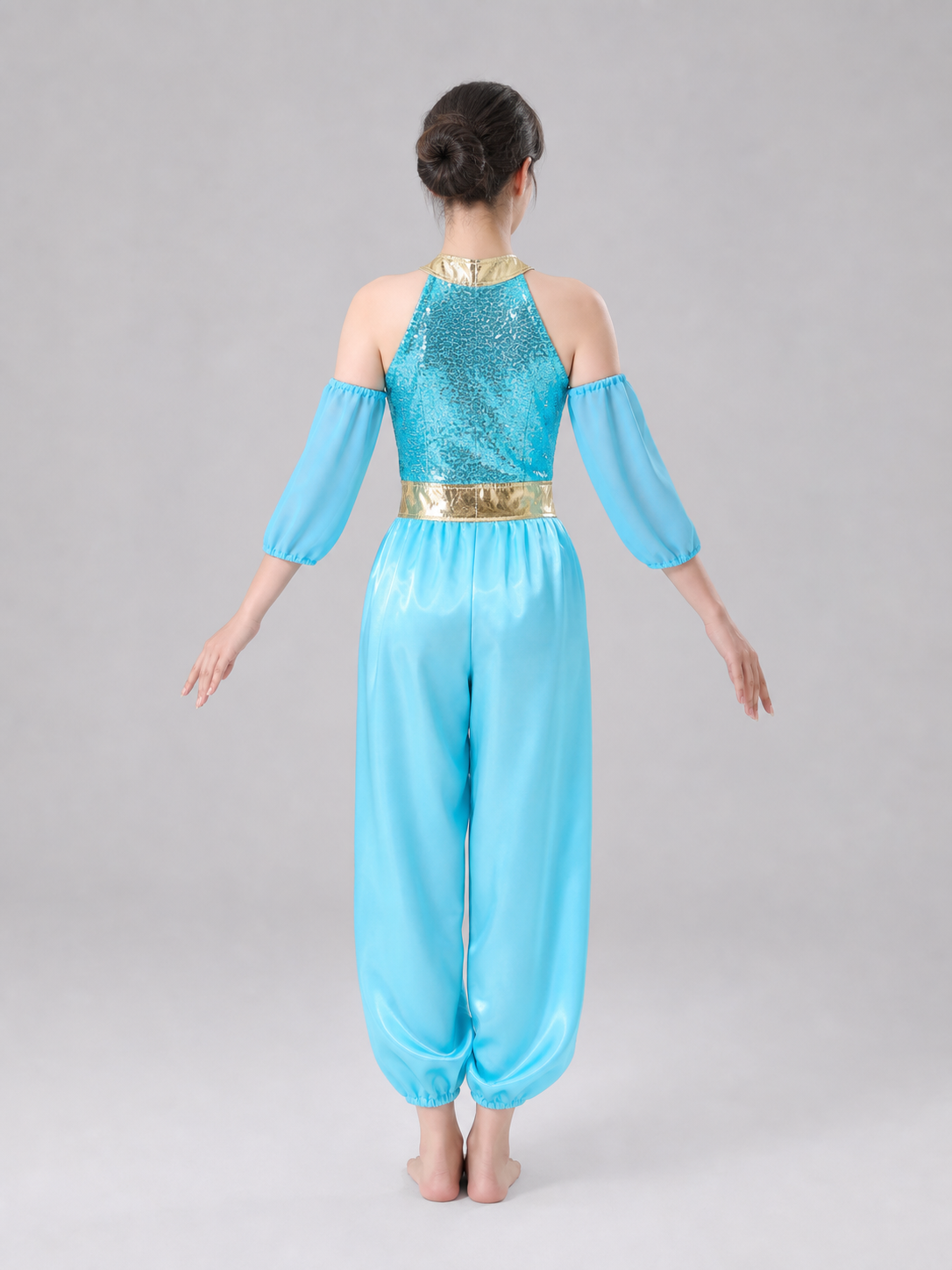 The princess costume is designed in an Arabic style and includes a light blue back view