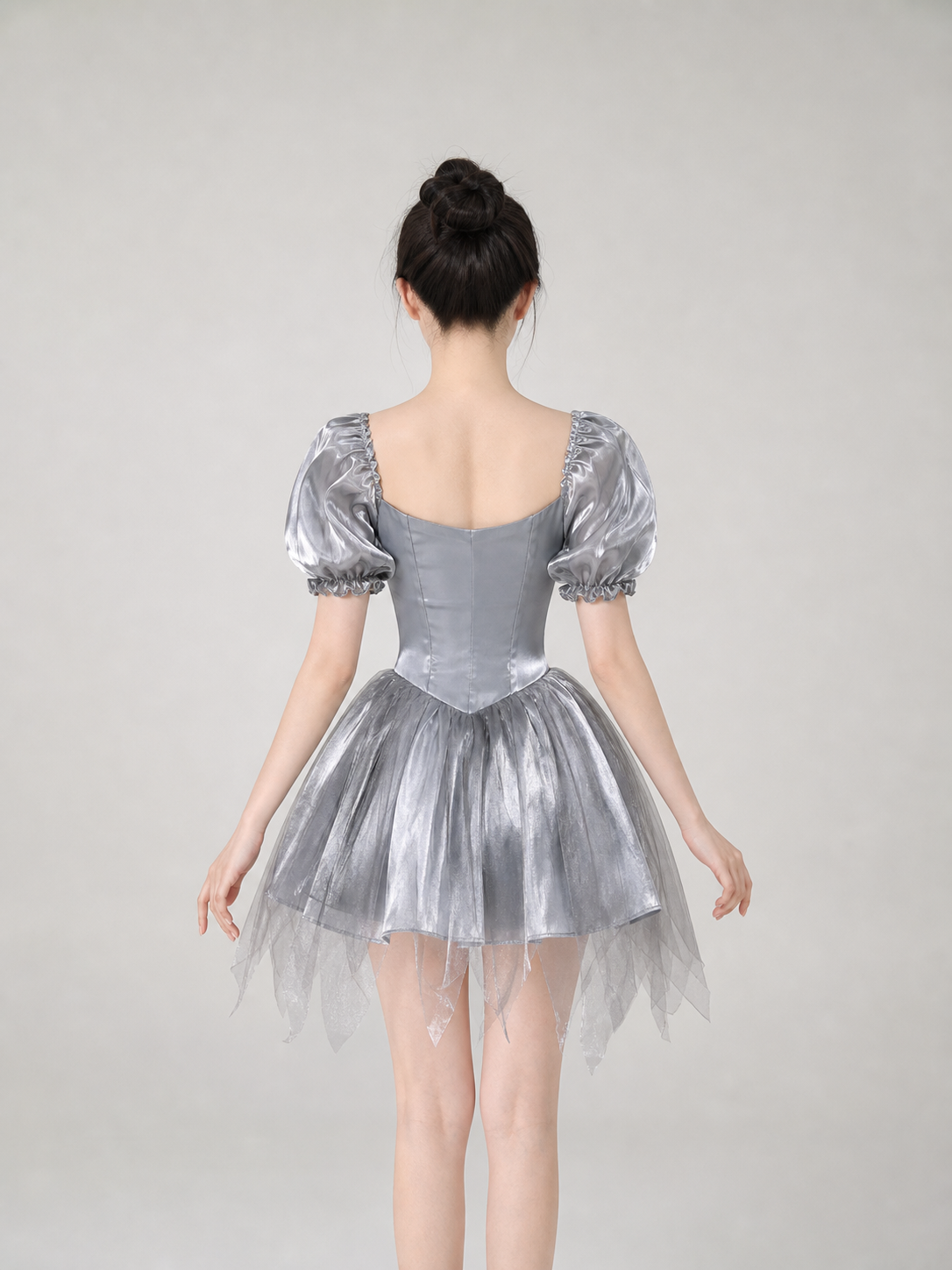 Retro Gothic-Style Costume with Dress and Veil for Cosplay