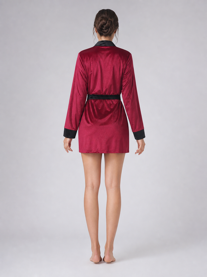 The captain costume is designed in the style of a professional maritime uniform and is suitable for creating a look for carnival events, themed parties, stage performances, and Halloween. The design is based on a burgundy uniform with contr