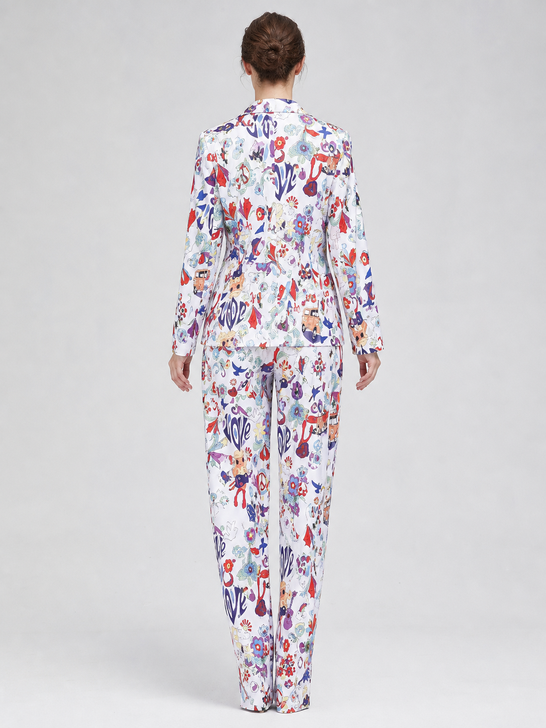 Costume with LOVE print — jacket and pants