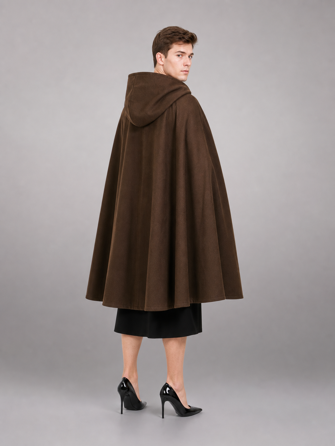 Brown carnival hood with tie