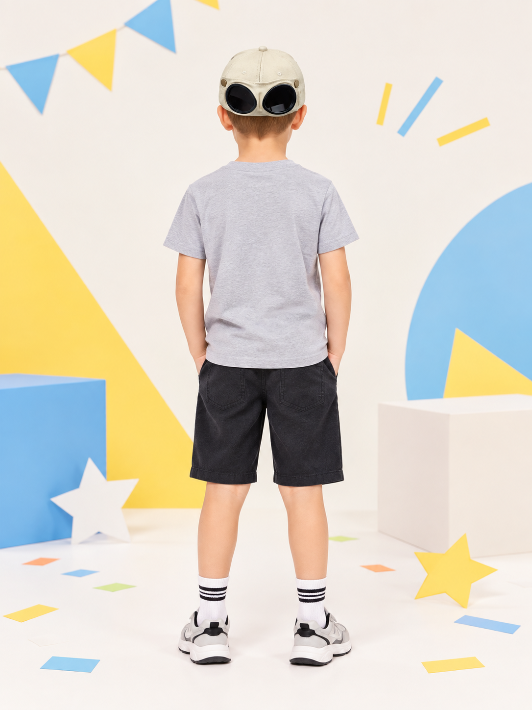 Light beige acrylic kids' baseball cap with patch