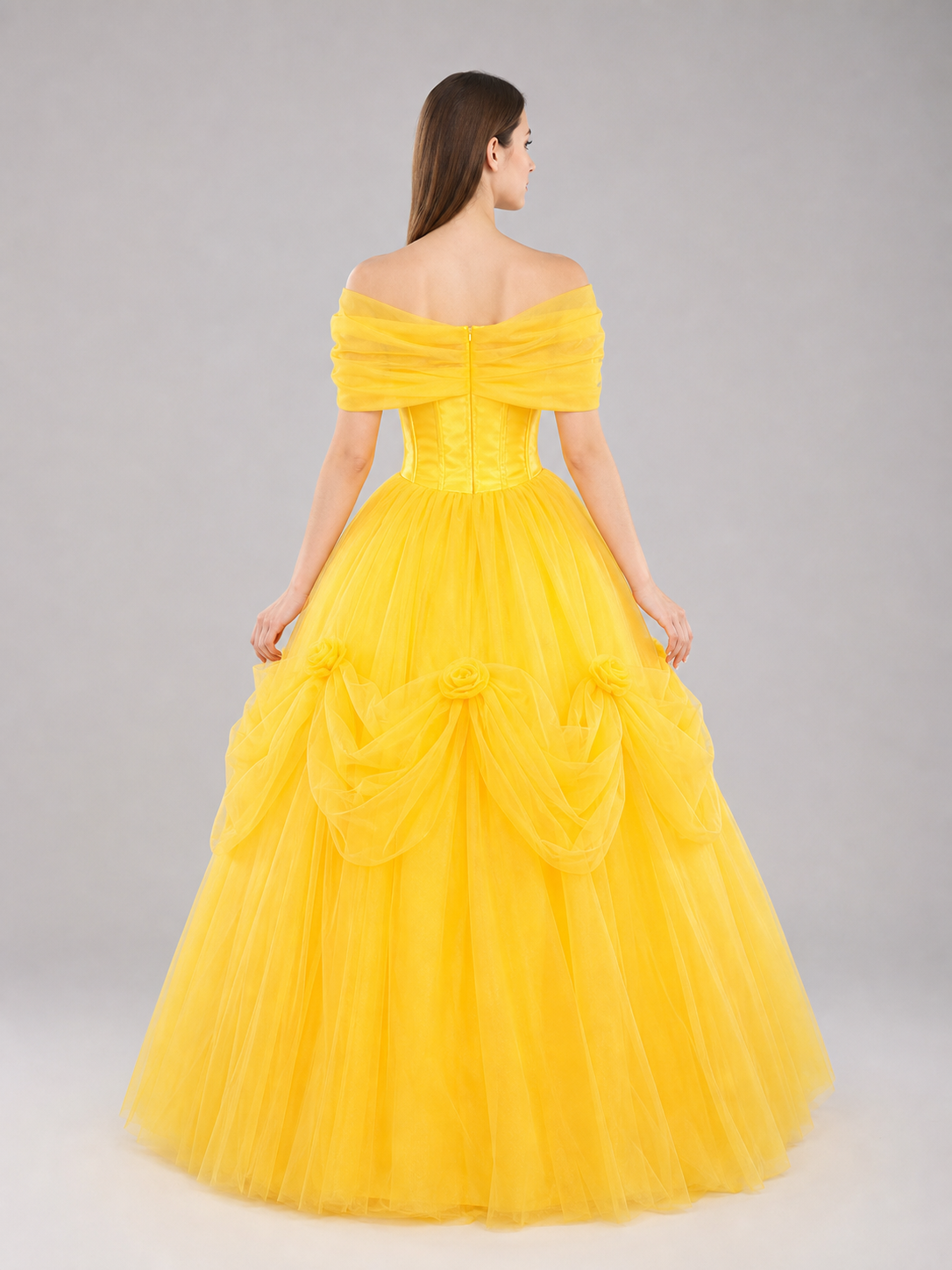 Puffy princess dress for celebrations and the stage