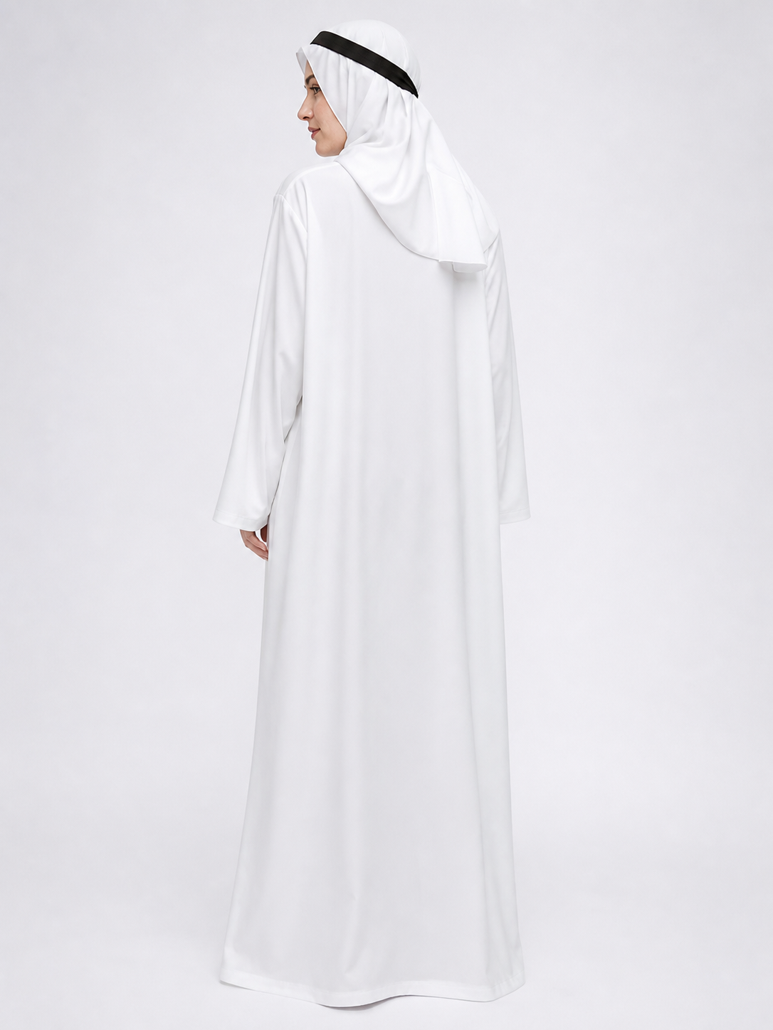 Arabian-style carnival costume with robe and accessories