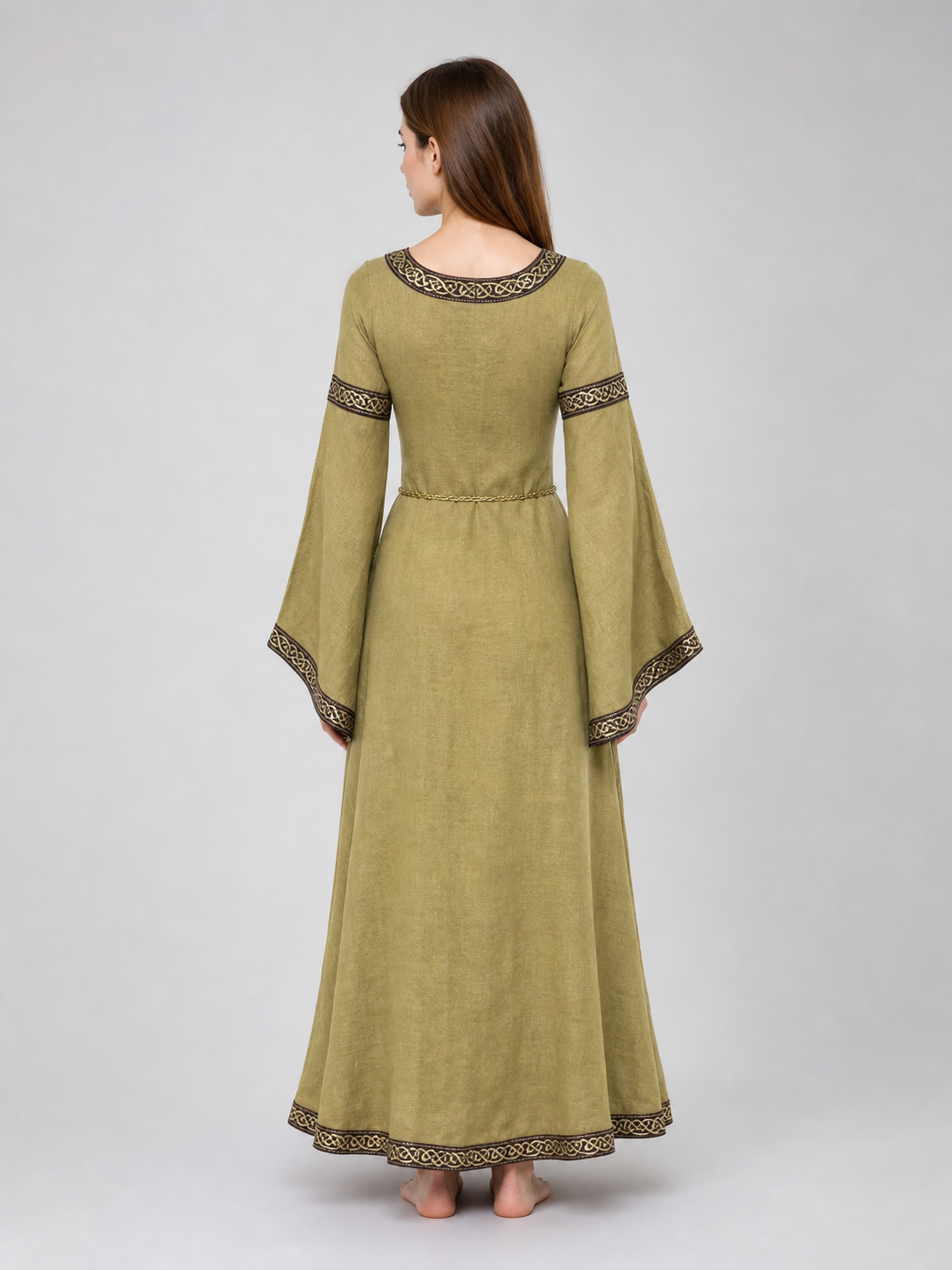 Medieval Long Dress with Pendant and Bag