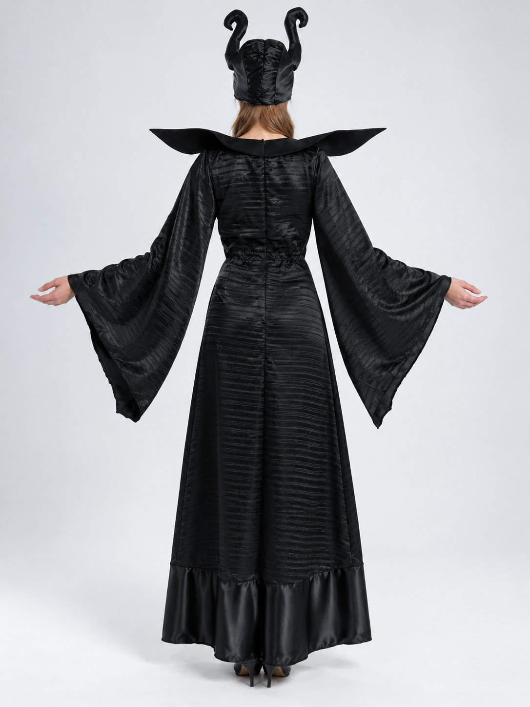 Vampire Costume: Black Dress, Horns