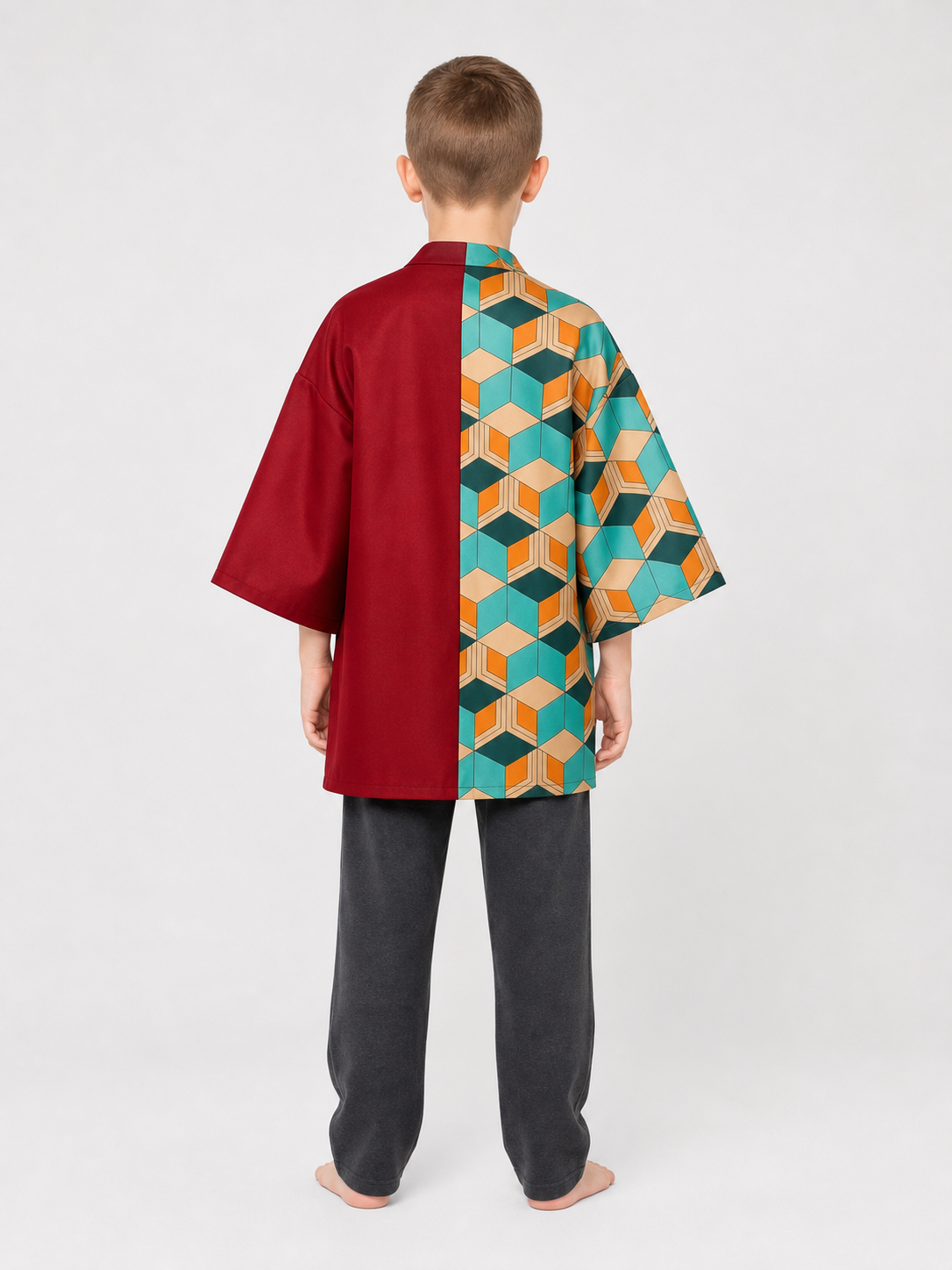 This long kimono-style cover-up combines a striking two-tone design with an