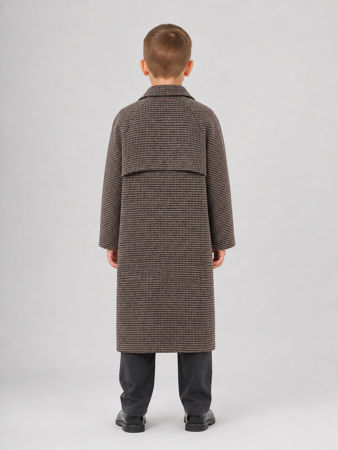 Children’s Detective Costume: Plaid Coat and Cap