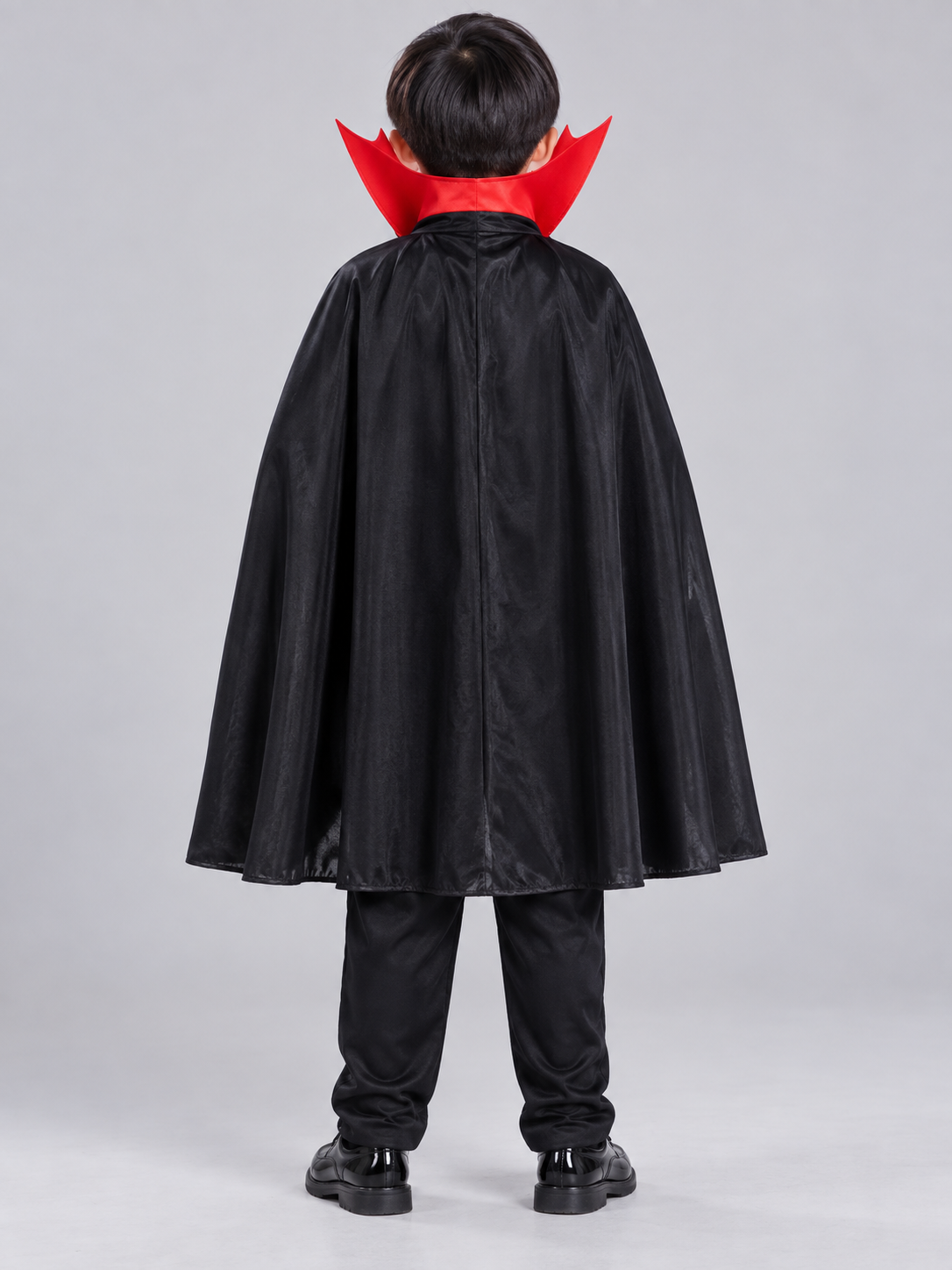 Kids' Vampire Costume with Cape and Medallion