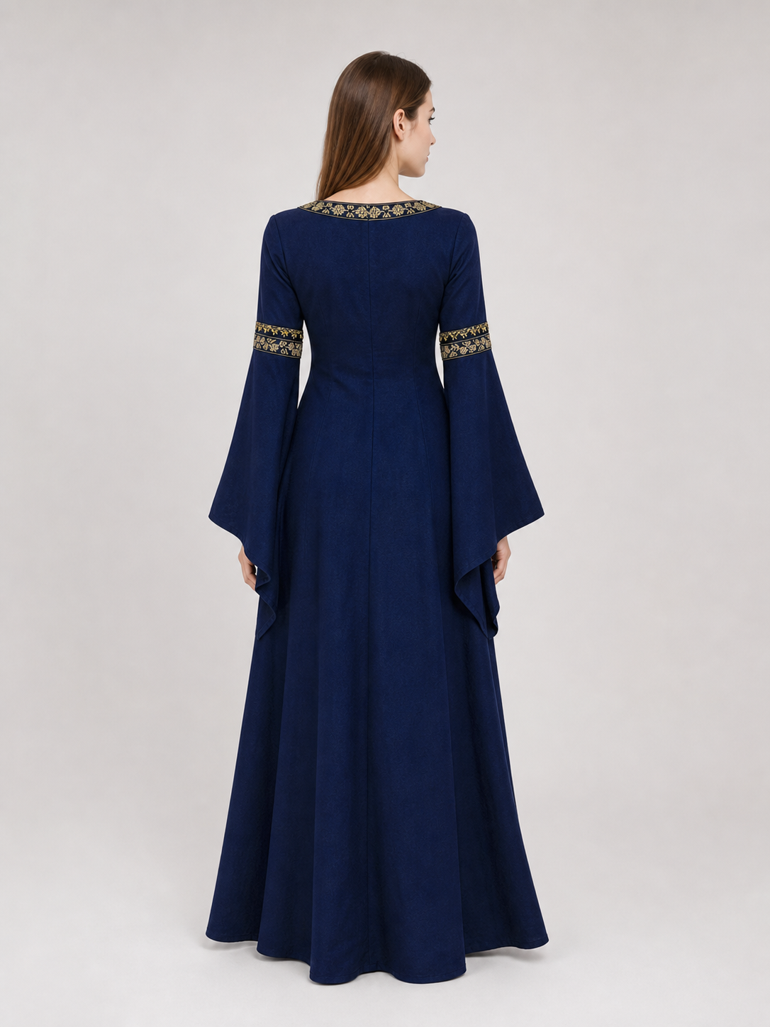 Long medieval dress with flared sleeves