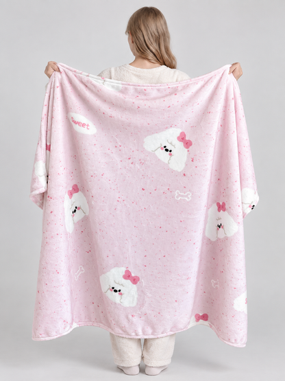 Reversible soft pink and white blanket with print