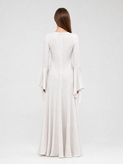 White Long Boho-Style Dress with a Belt and Flared Sleeves