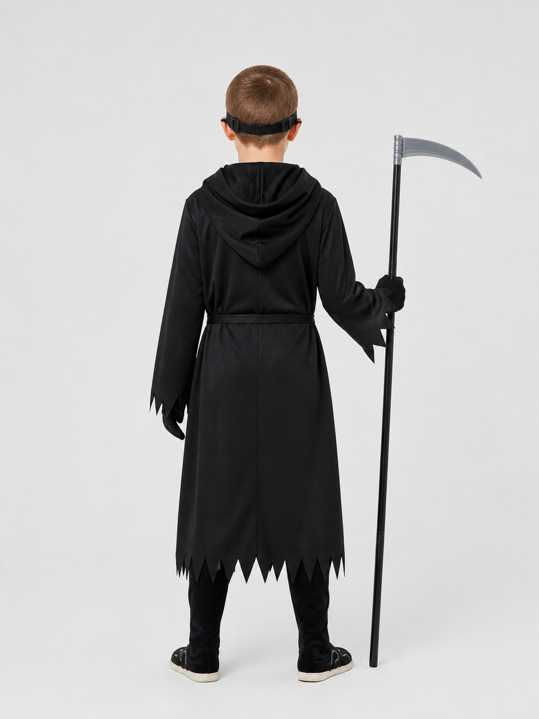 Skeleton Costume: Black Hooded Robe with Scythe