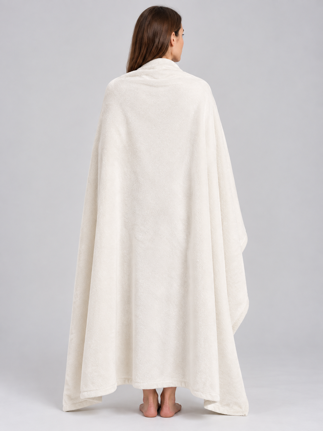 Pearl-white flannel blanket with a fuzzy texture
