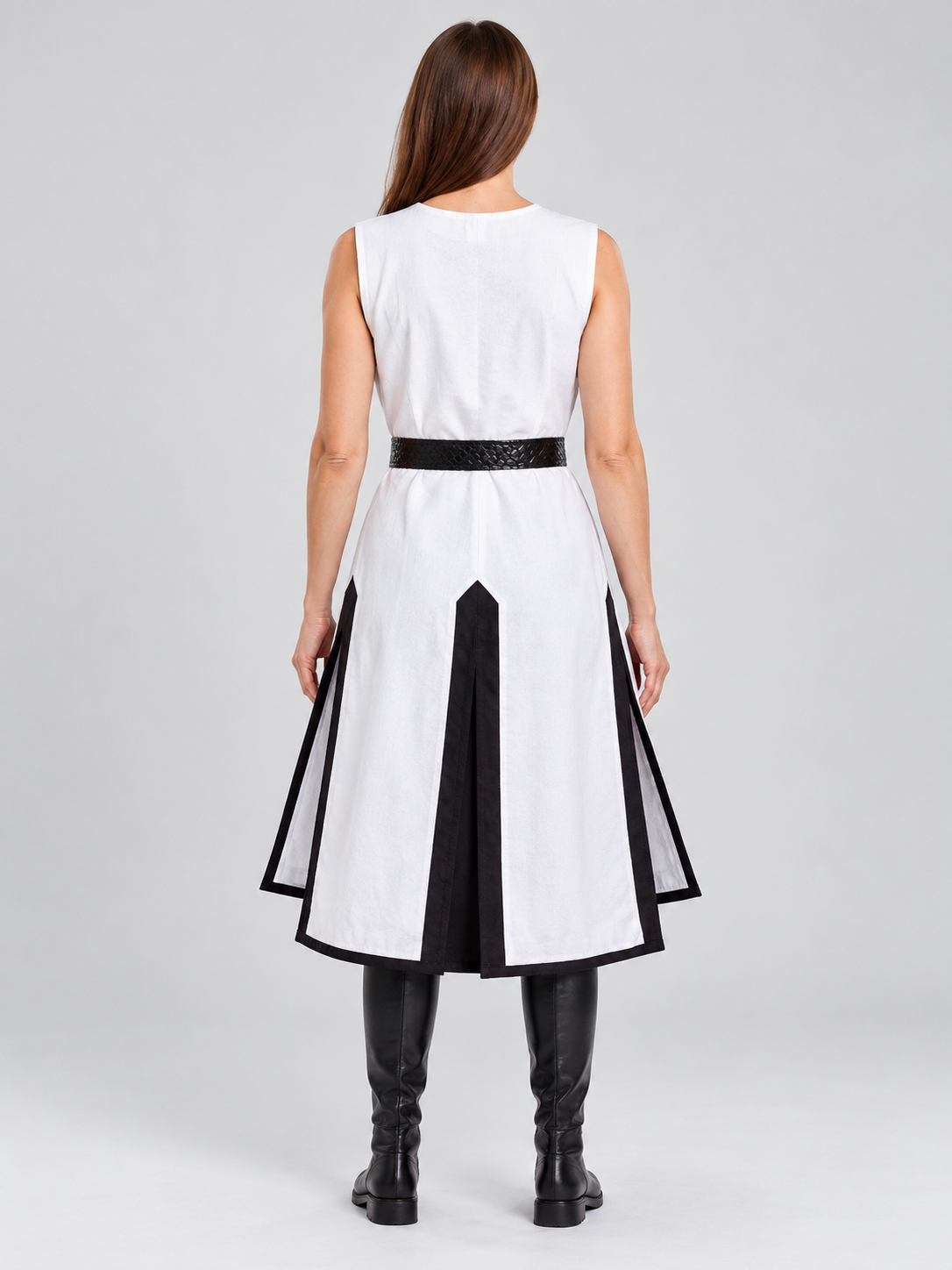 Medieval Knight Costume: White Tunic with Black Cross