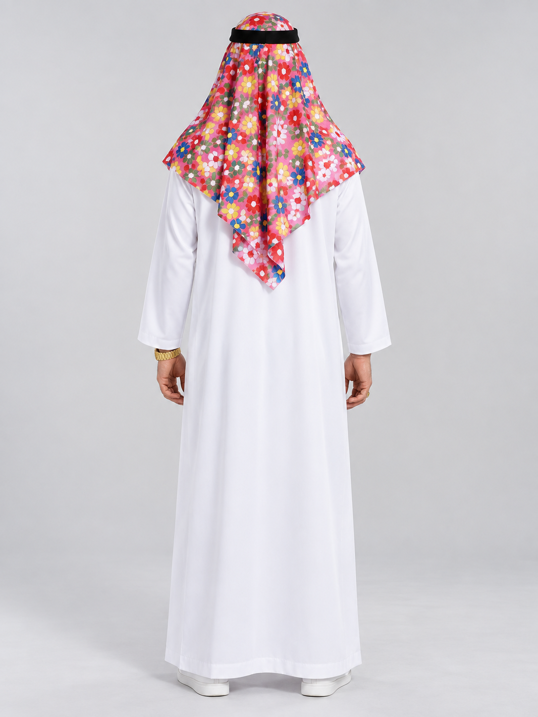 Carnival Costume with Head Scarf and Gold-Tone Accessories