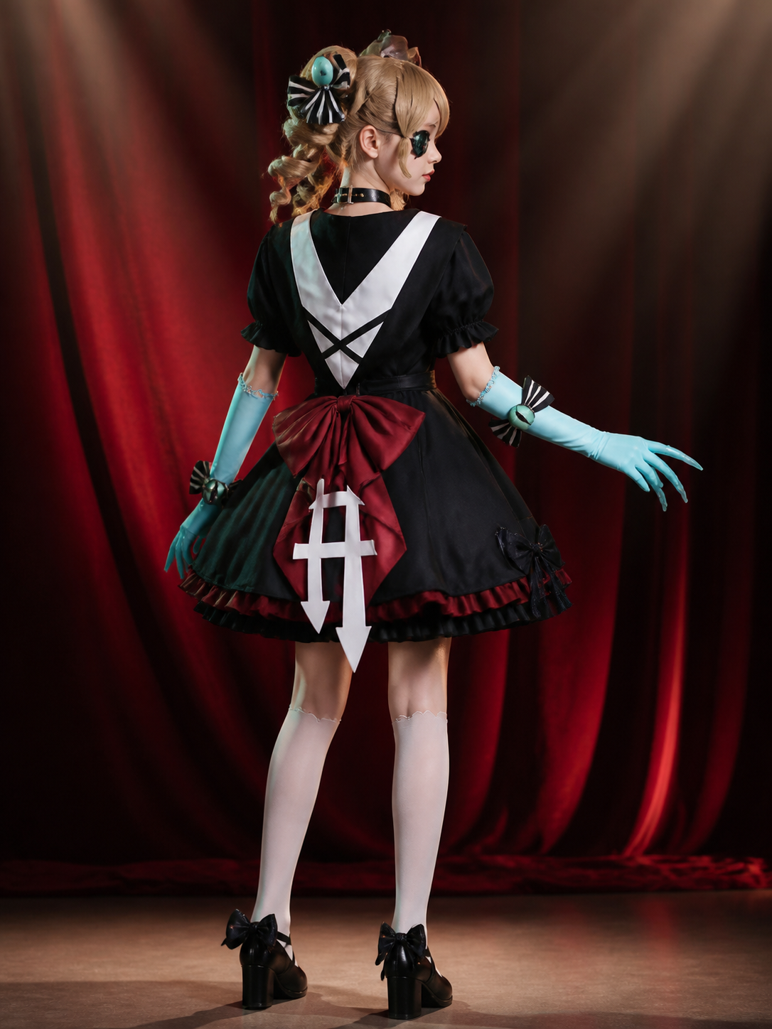 Stella Gothic Cosplay Costume with Eye Patch back view