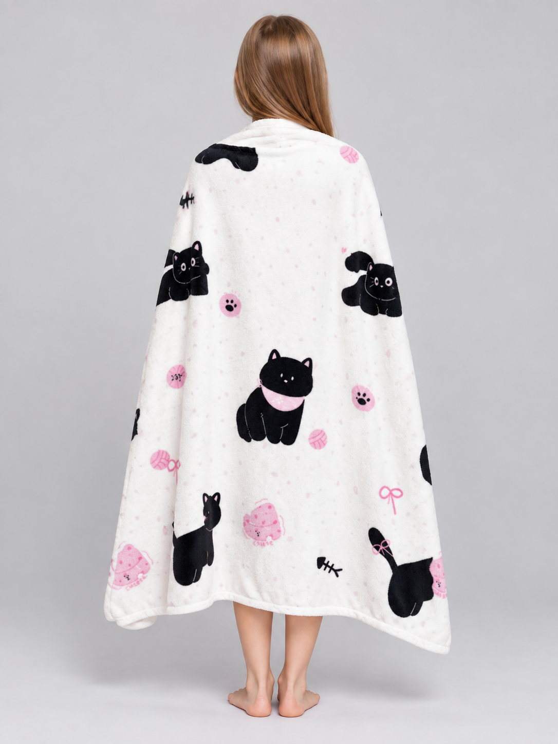 Reversible White Blanket with Cat and Bow Print