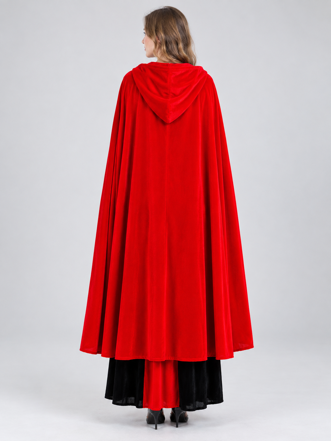 Adult Vampire Costume for Halloween with Cape and Dress