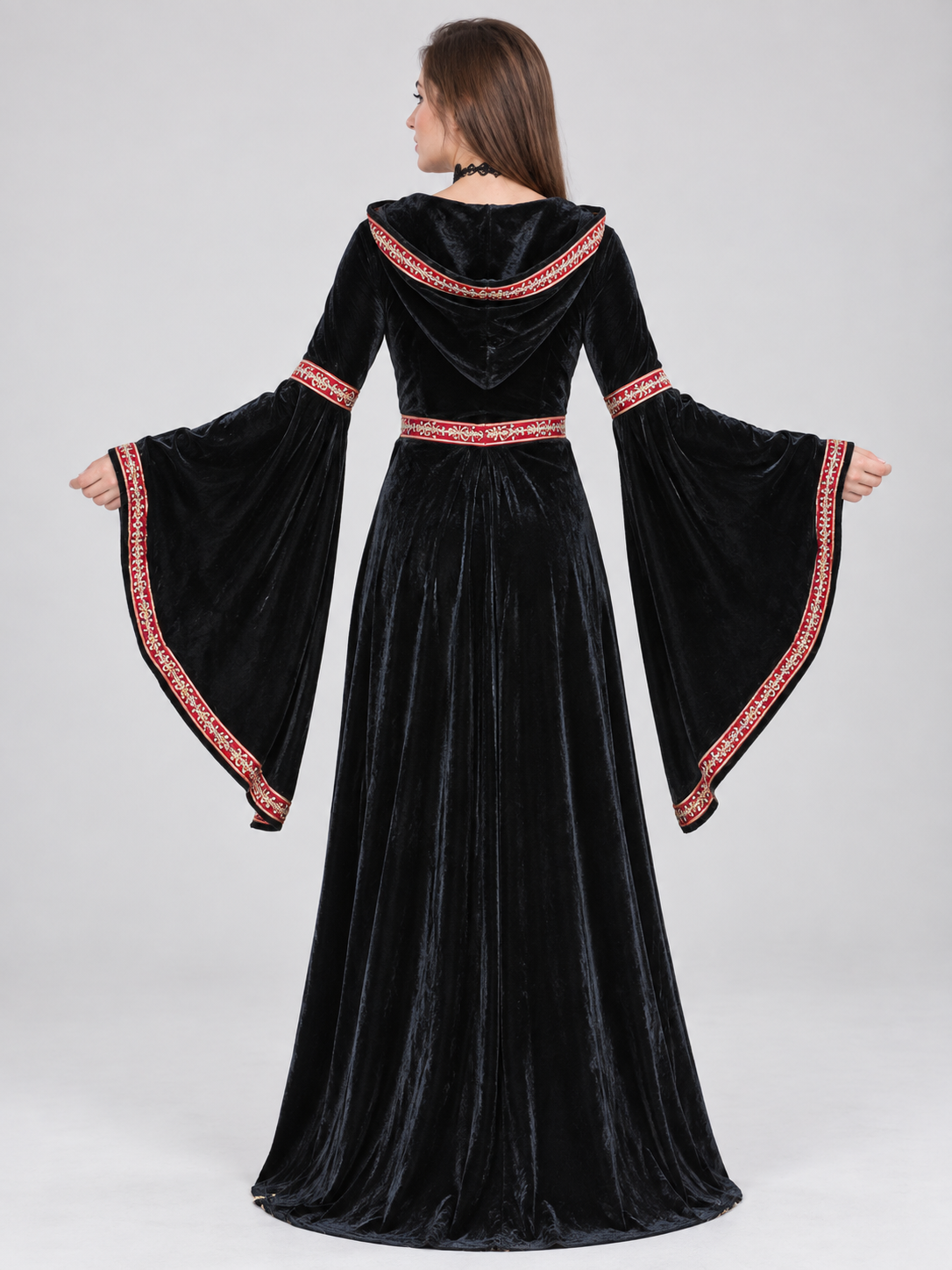 Witch Costume: Black Hooded Dress