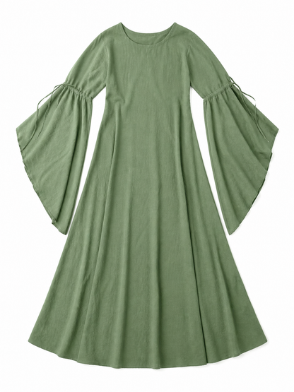 Long Green Retro-Style Dress with Belt