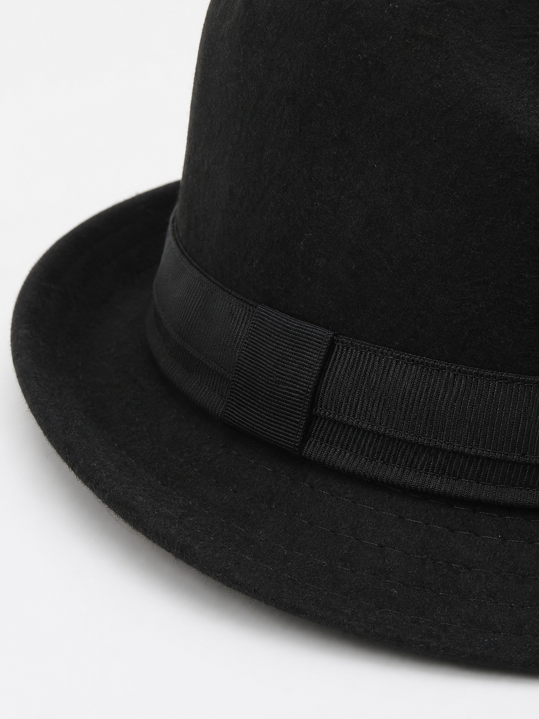 Carnival hat with black ribbon and brim
