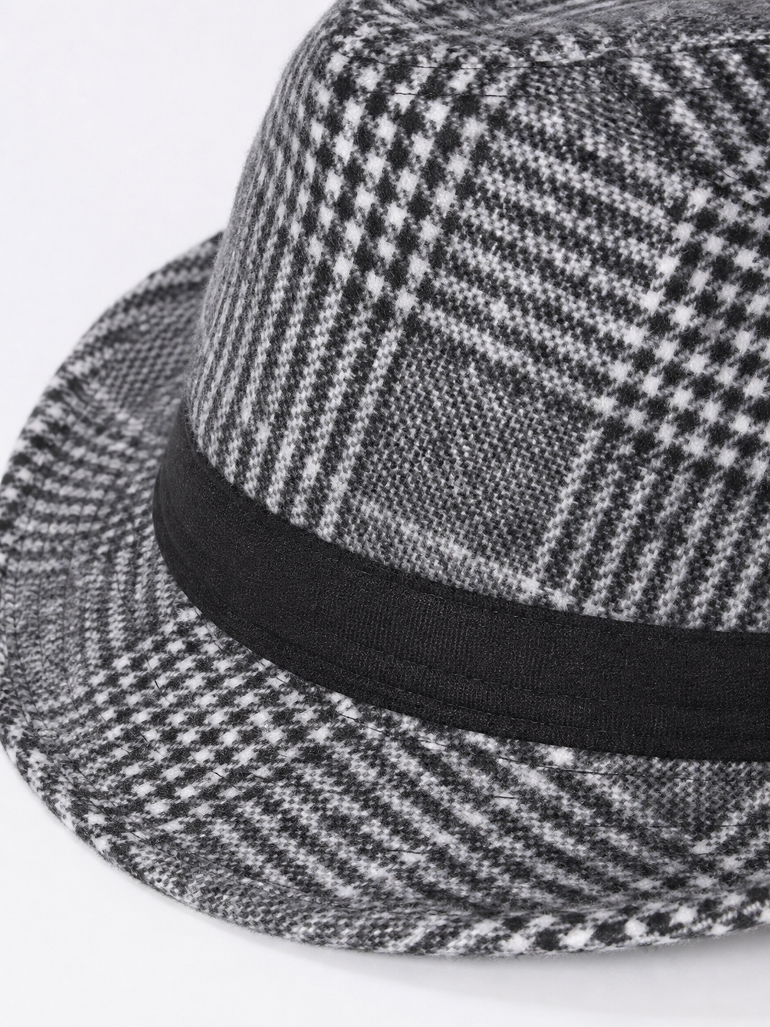 Carnival Hat in Gray and Black Plaid