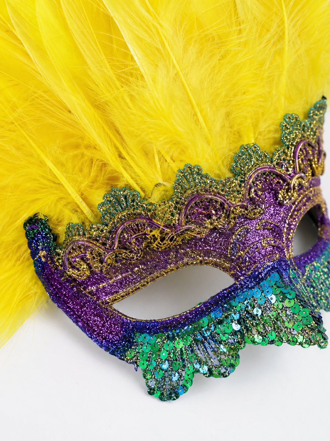 Carnival headpiece with yellow feathers