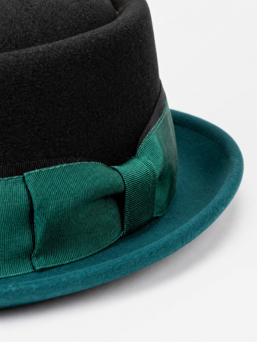 Carnival fedora hat with contrasting ribbon
