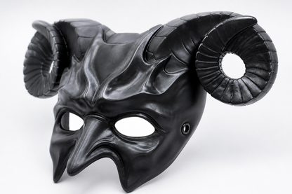 1pc Halloween Horned Demon Full-Face Mask with Curled Horns for Cosplay Party