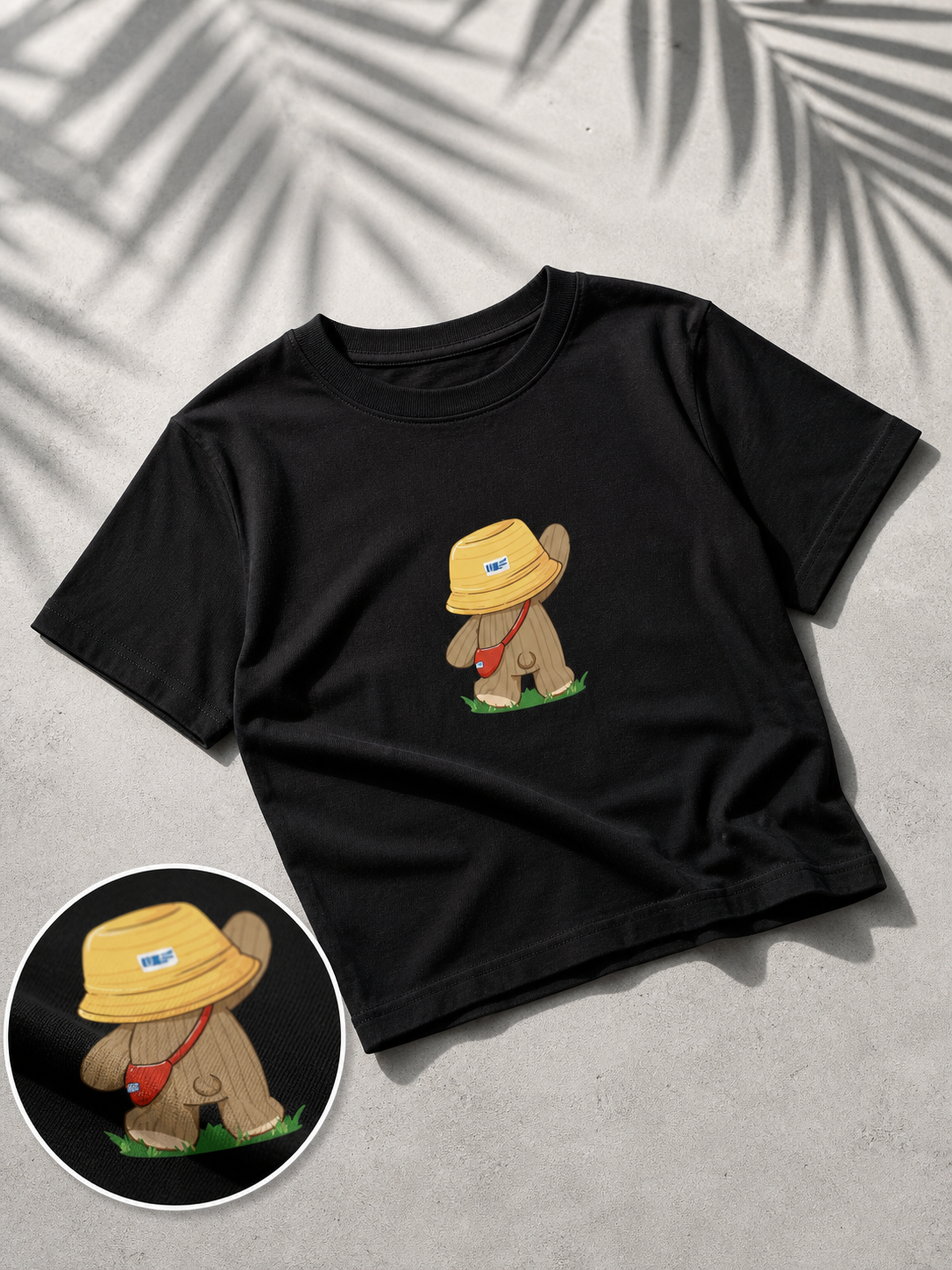 Women's black cropped T-shirt with print