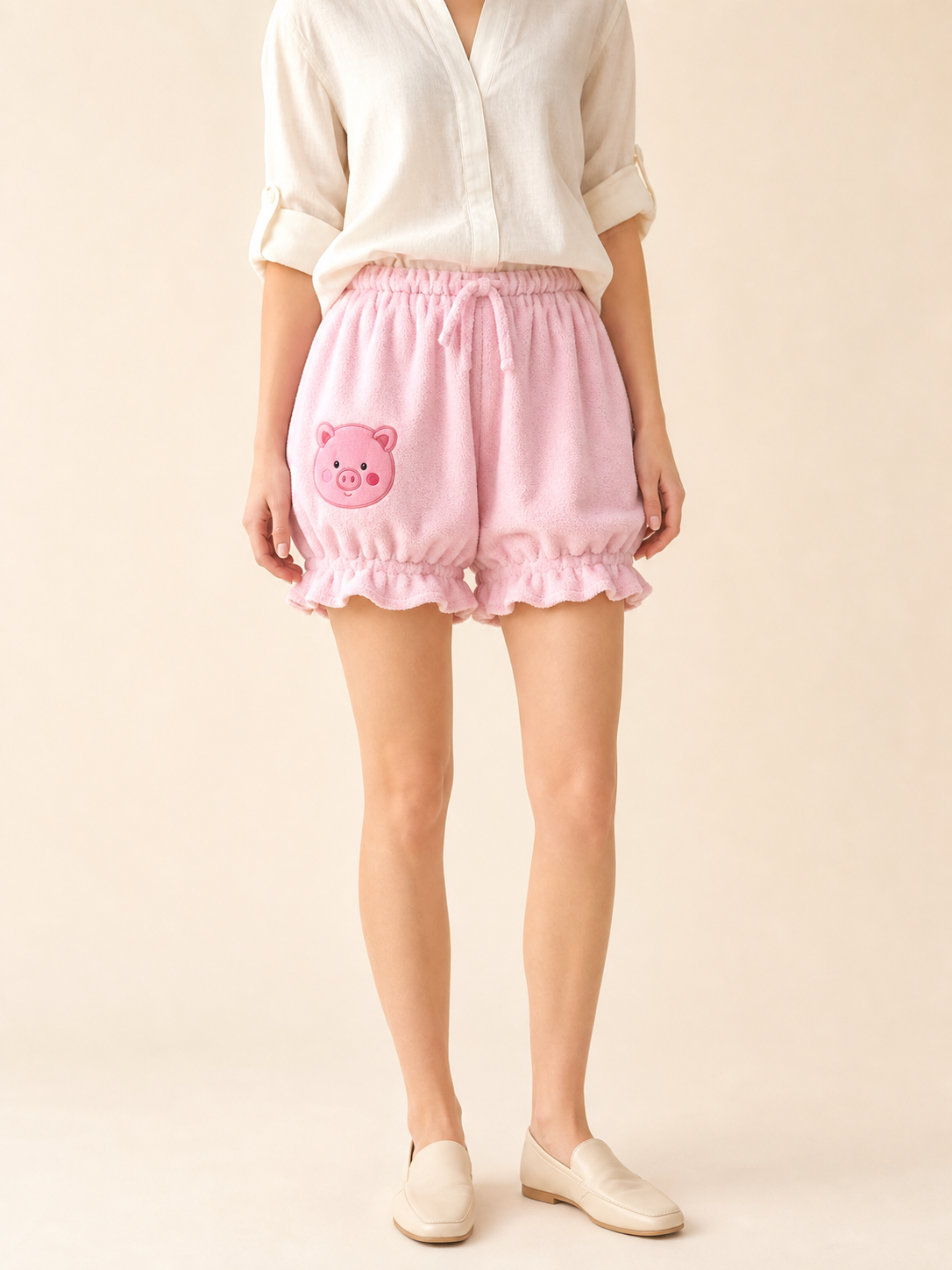 These bloomer shorts feature a cute, playful style and are suitable for everyday
