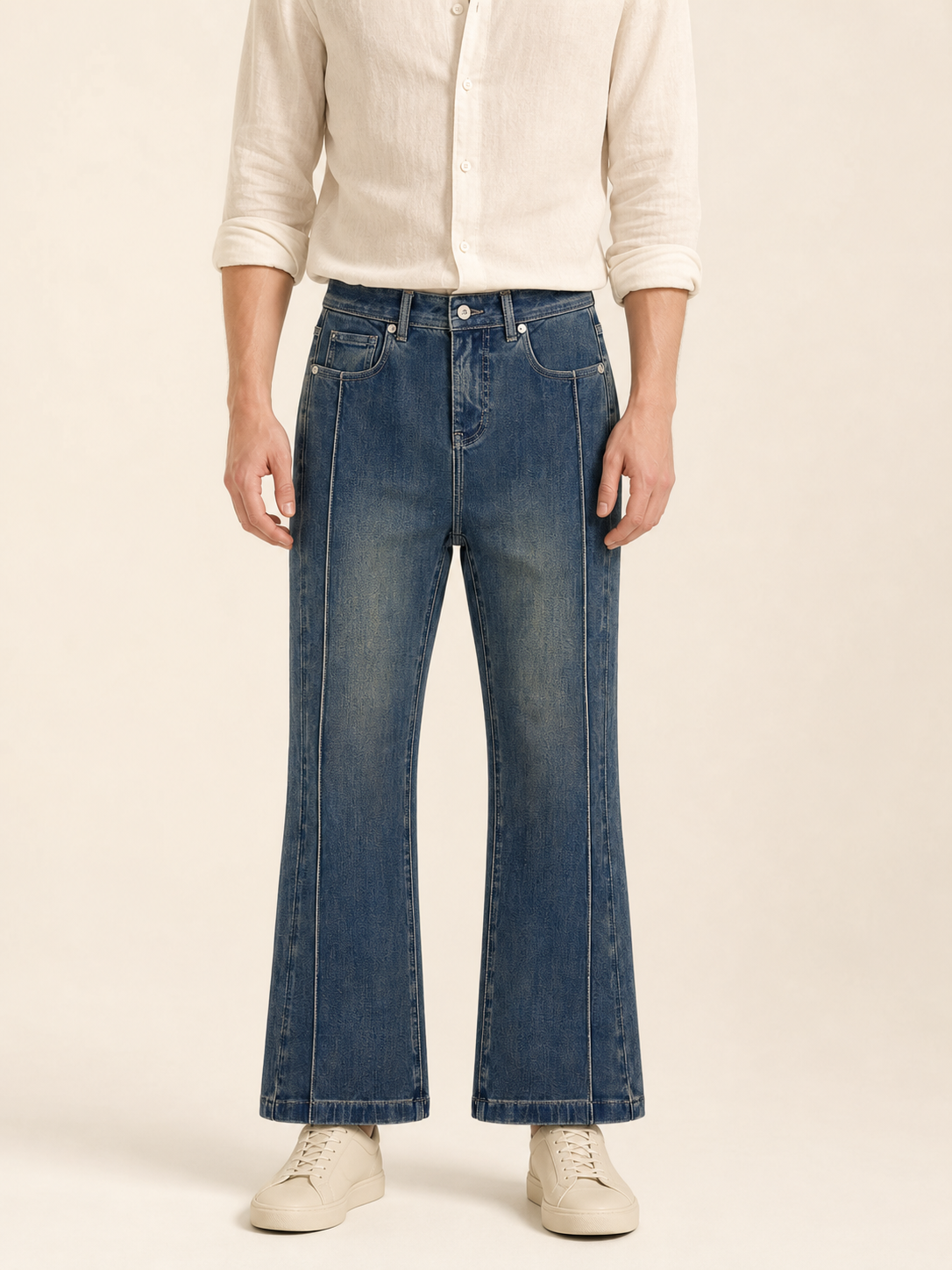 Wide-leg jeans with a faded effect