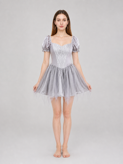 Ghost Bride Costume: Short Dress and Veil