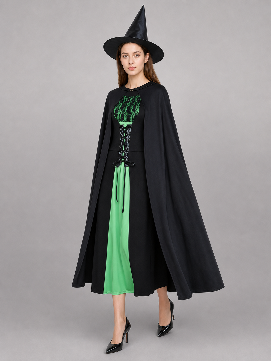 Witch costume with pointed hat, black
