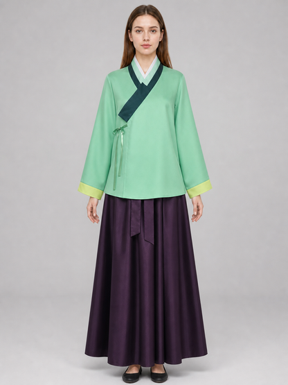 Hanfu cosplay costume inspired by "The Apothecary Diaries: Maomao"