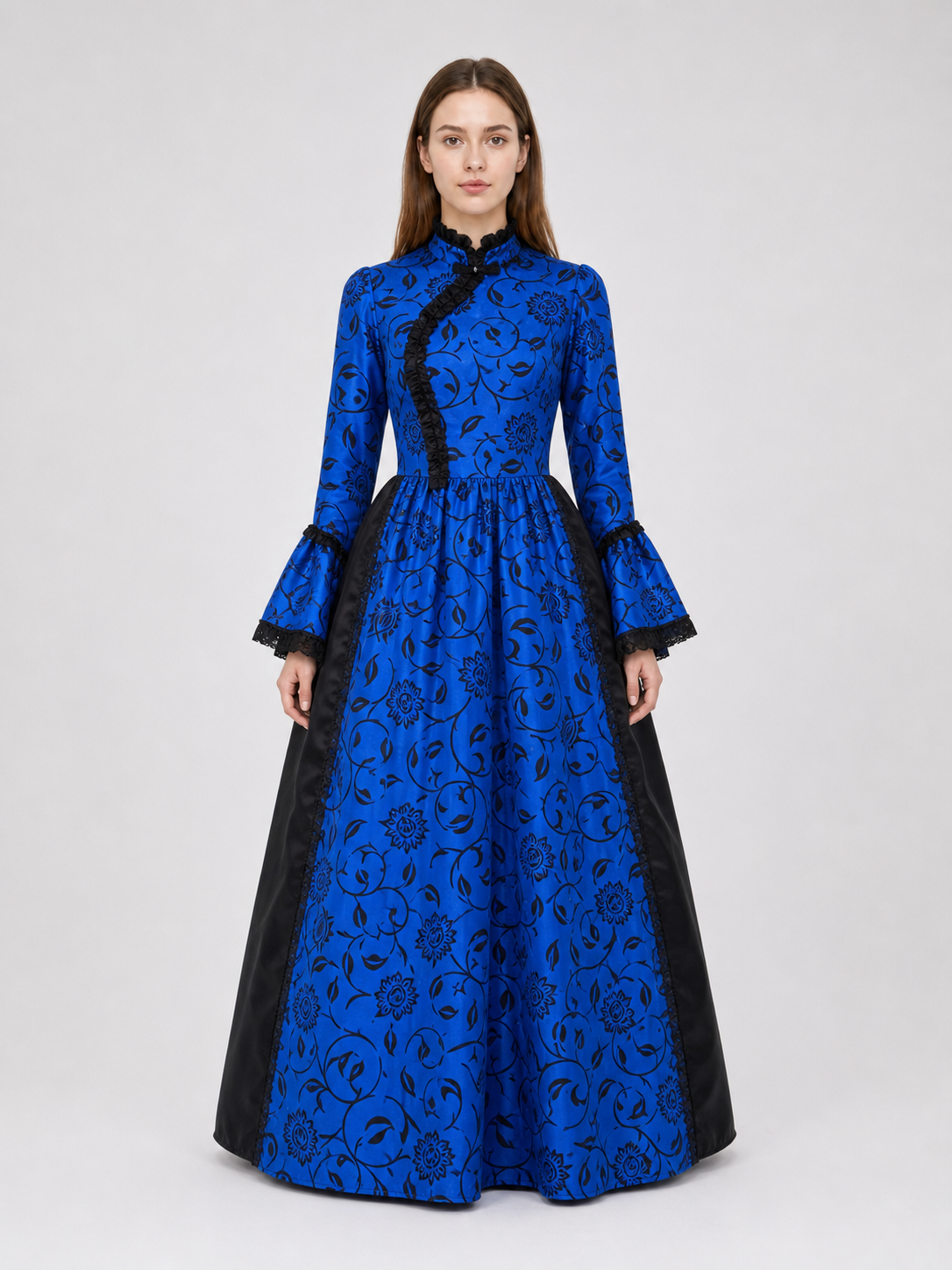 Long vintage-style dress with a floral pattern