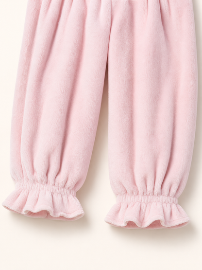 These bloomer shorts feature a cute, playful style and are suitable for everyday