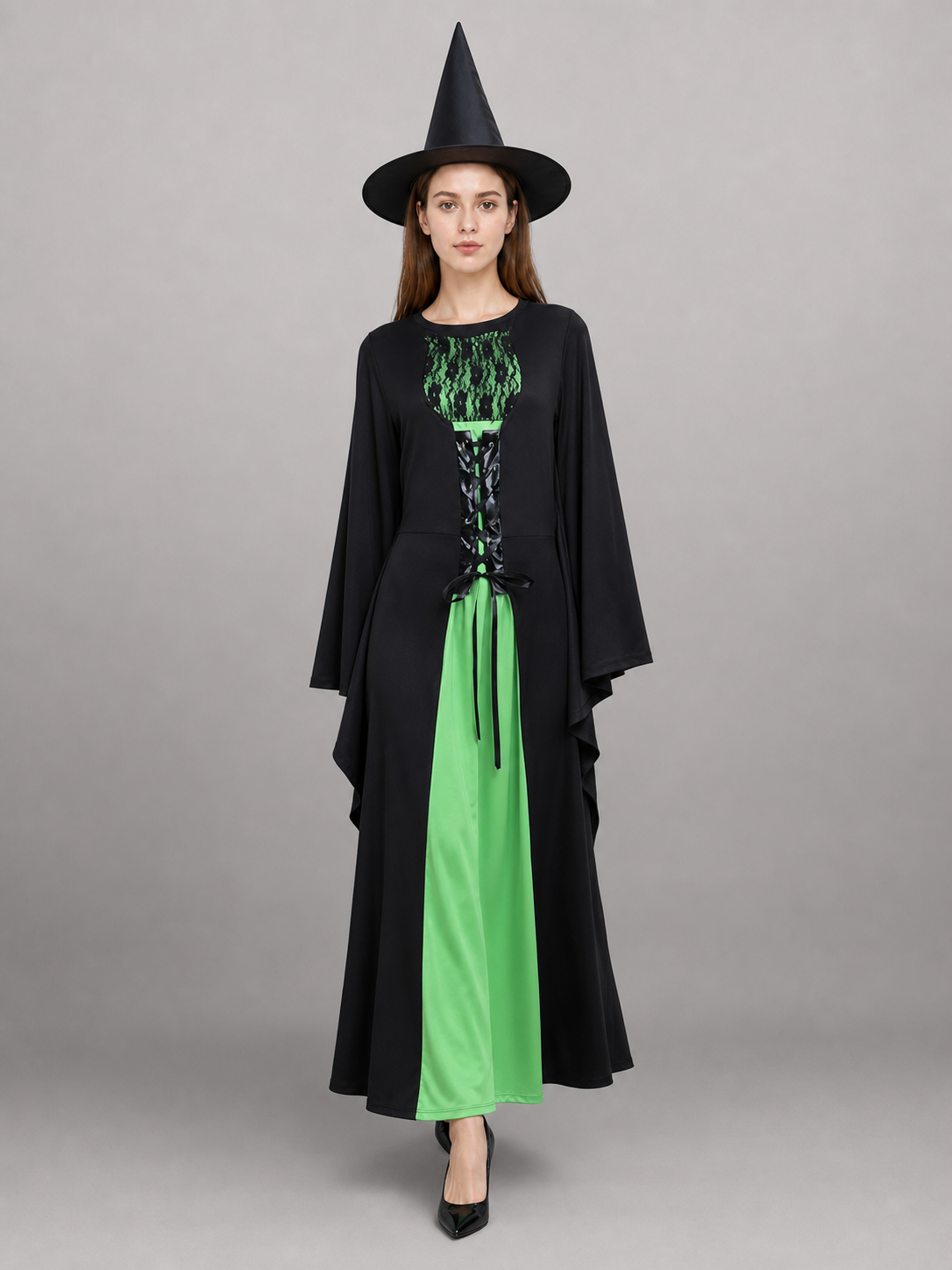 Witch costume with pointed hat, black