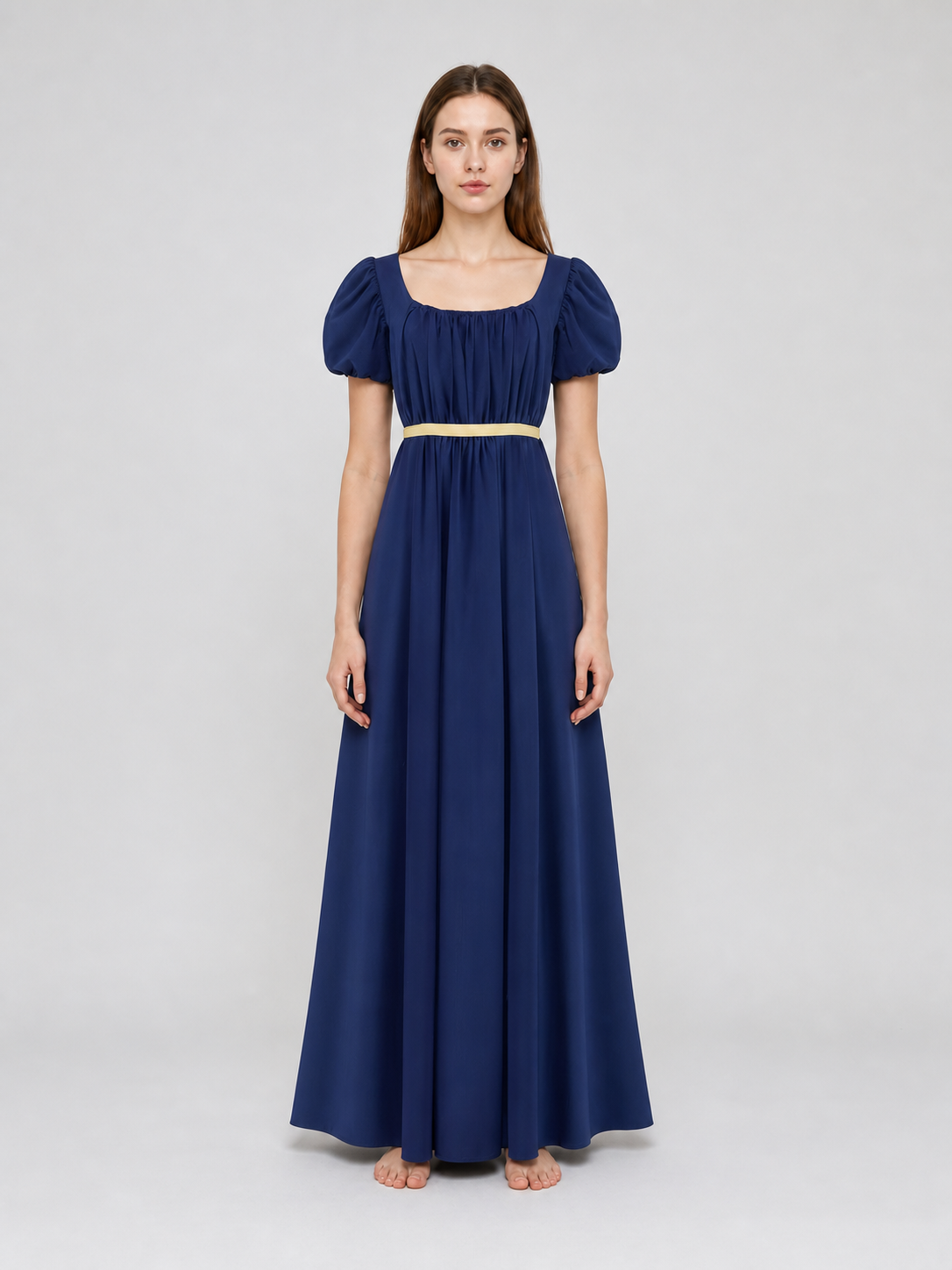 Long Bridgerton-style dress with sleeves