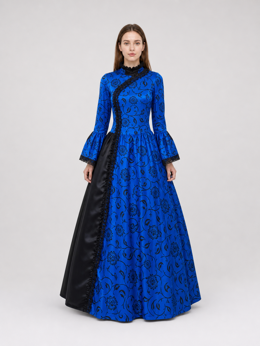Long vintage-style dress with a floral pattern