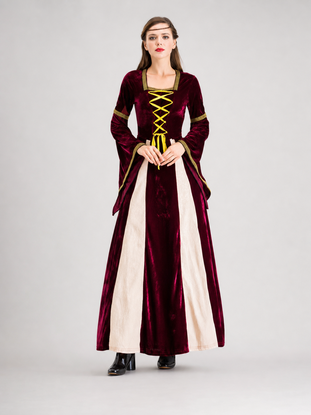 Vampire Costume: Medieval Dress