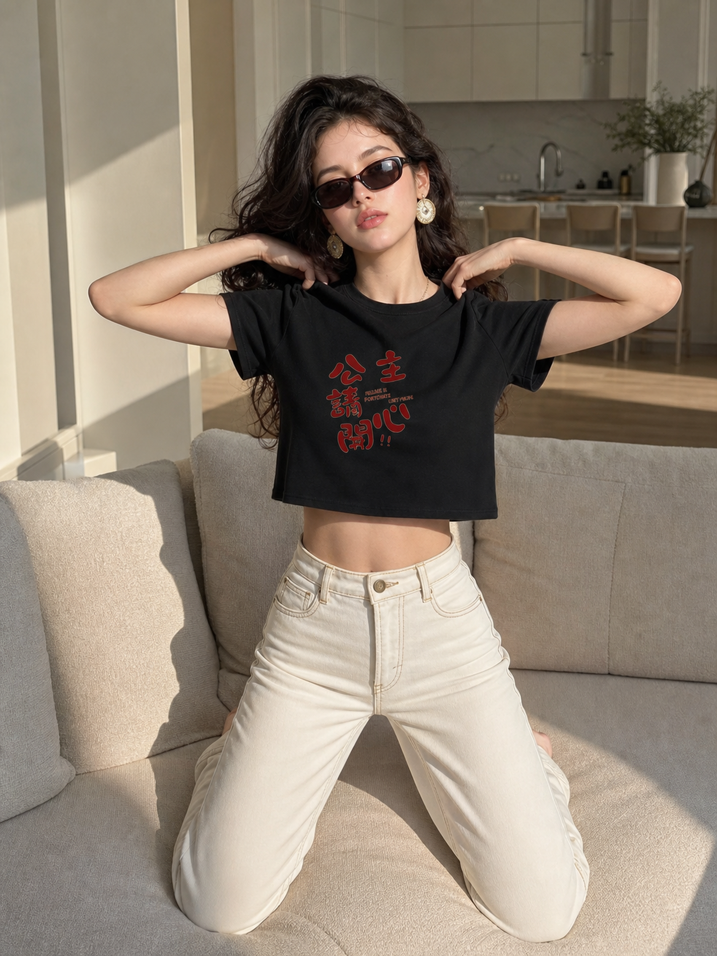 Black Women’s Printed Cropped T-Shirt