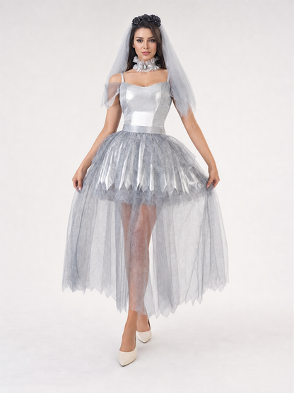 Wedding Costume with Veil and Layered Skirt