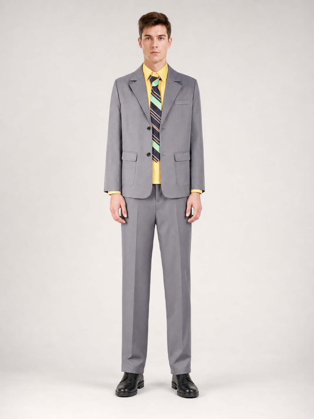 Joker 2 Cosplay Costume: Gray Jacket and Pants