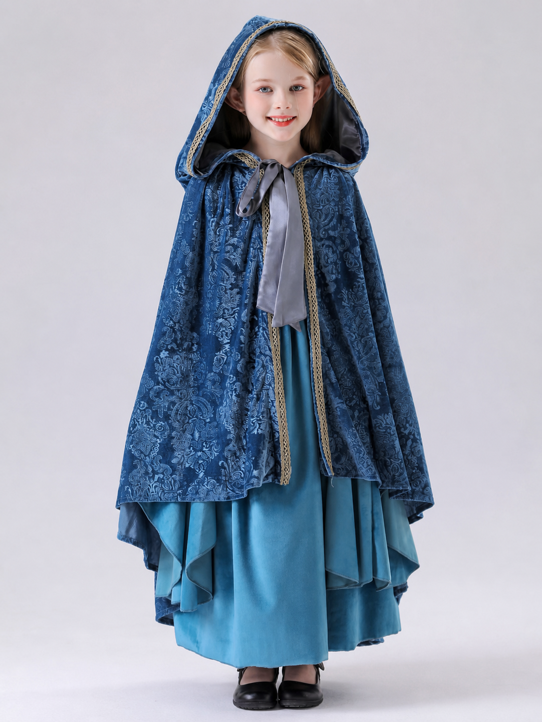 Hooded Vampire Costume: Dress and Cape