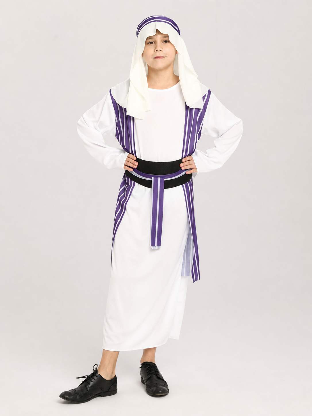 Arabian-style costume with accessories