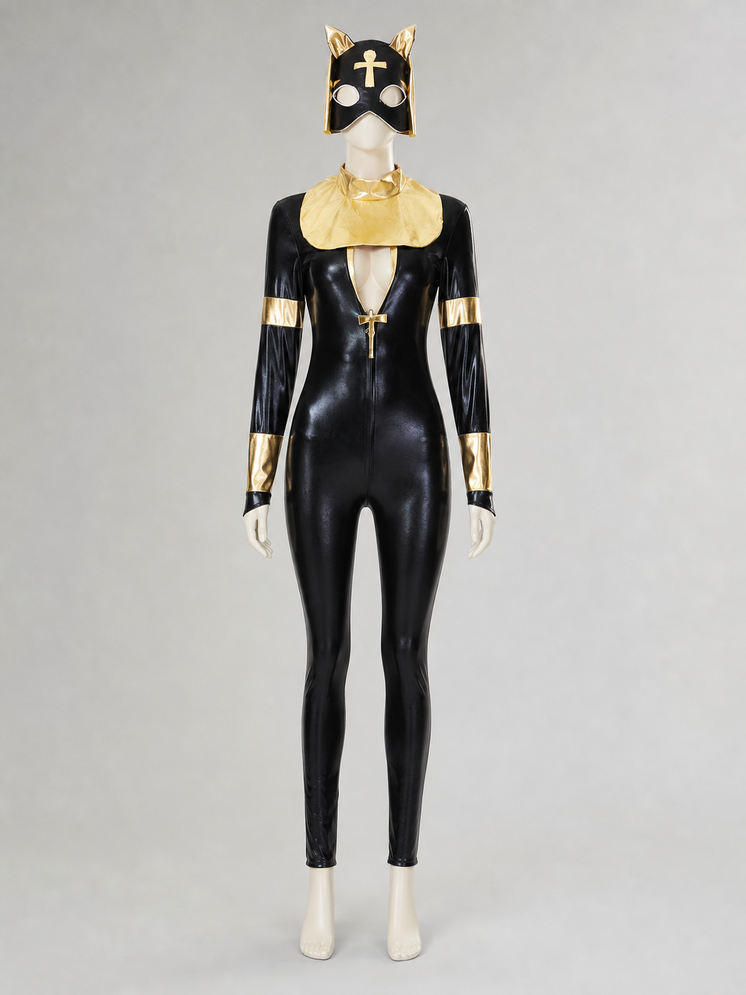 Black and gold jumpsuit costume featuring a cat theme, intended for creating a cosplay and Halloween look. The design is a one-piece construction with long sleeves and full-length pants, complemented by decorative elements in black and gold